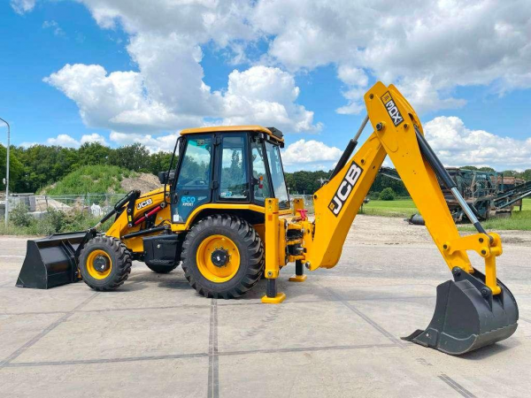JCB 3DX
