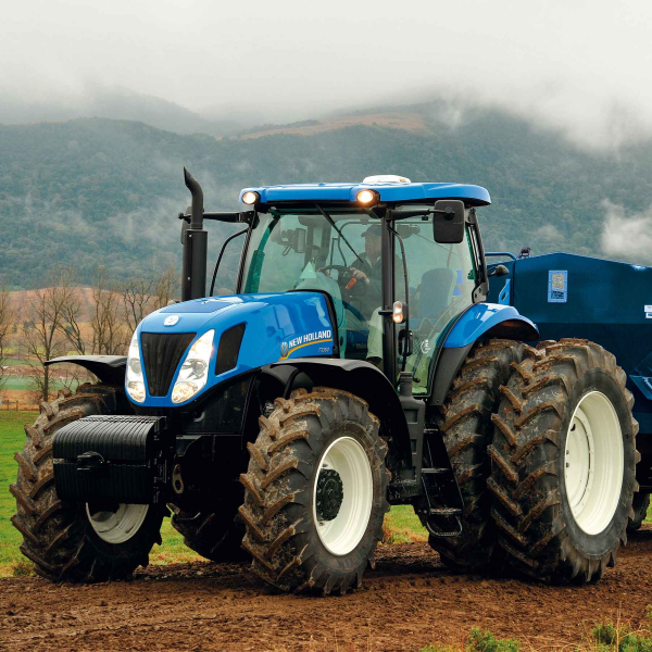 New Holland T7060
