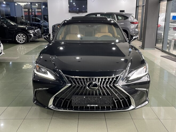 Lexus ES 300h 2022