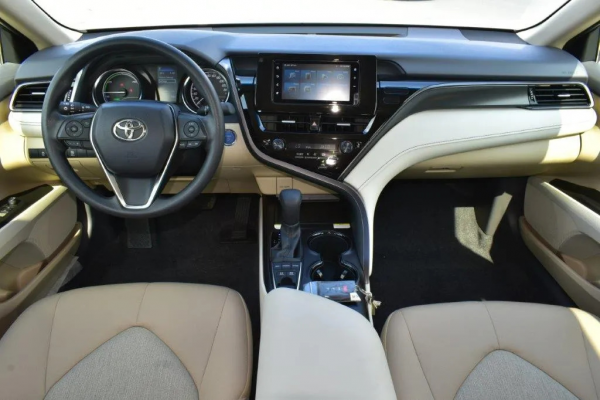 Toyota Camry Hibrid 2023
